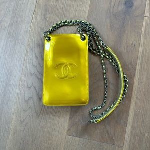 Chanel Patent CC Phone Crossbody - Patent Yellow
